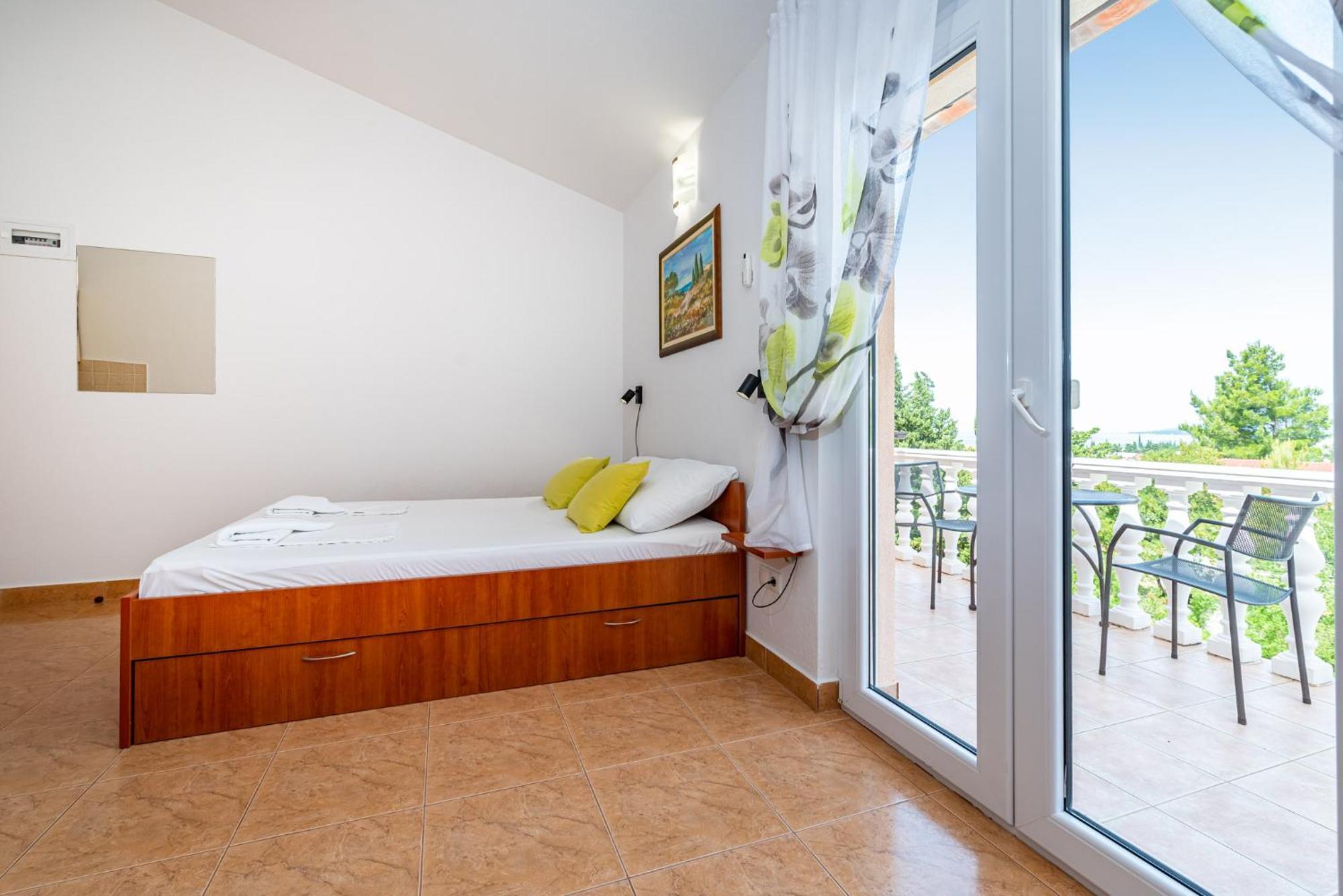 Apartments Prkacin 2 Starigrad Paklenica Exterior photo