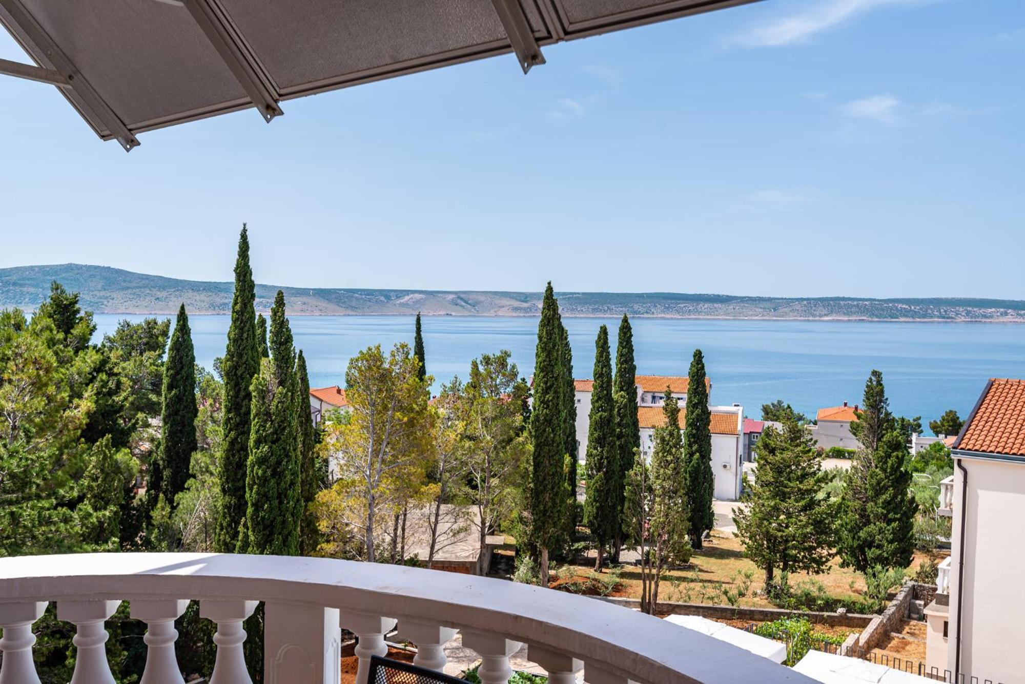 Apartments Prkacin 2 Starigrad Paklenica Exterior photo